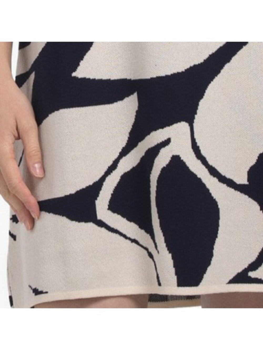 LONDON TIMES Abstract Mock Neck Short Sleeve Sweater Mini Dress - Picture 4 of 4